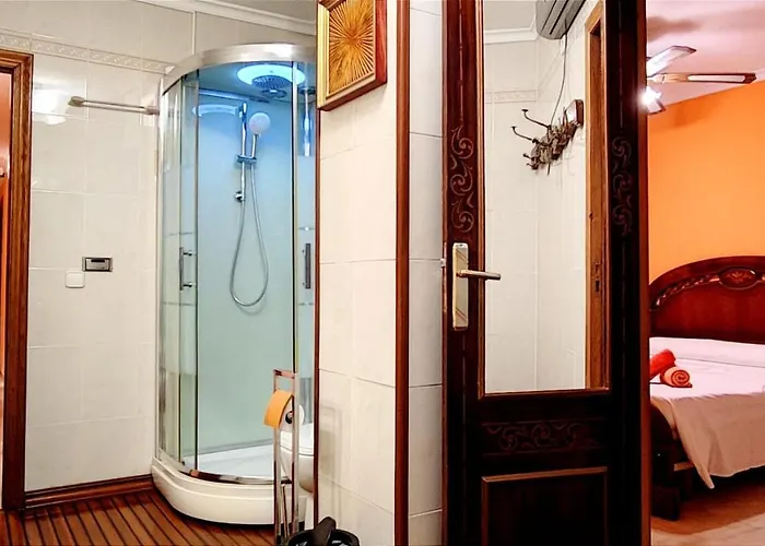 La Bohemia Casco Antiguo 卡尔佩